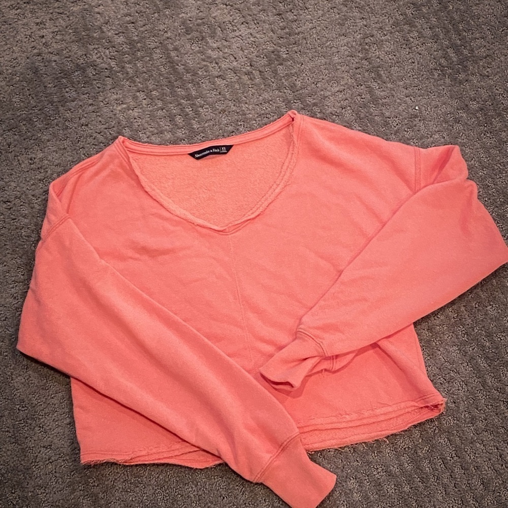 Women’s Abercrombie Super Soft Crop Sweatshirt - Picture 1 of 2